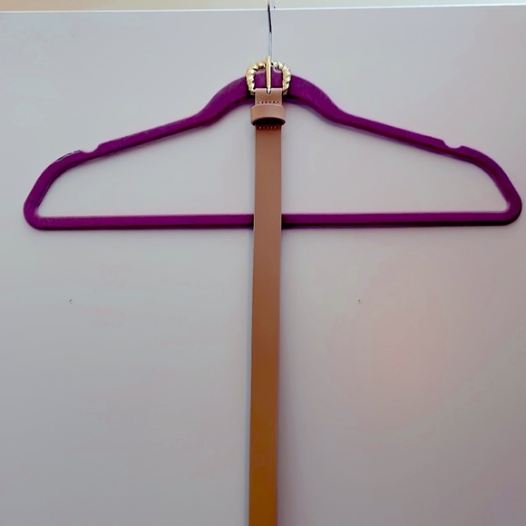 Levi’s never worn leather belt. Sz S. - Picture 2 of 3